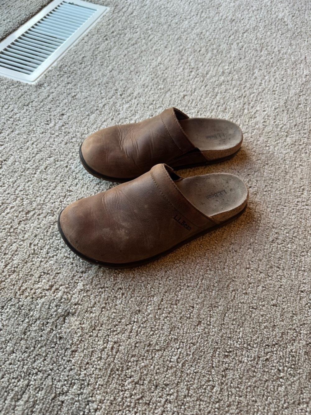 L.L. Bean women’s Brown Leather Slip-On Clog